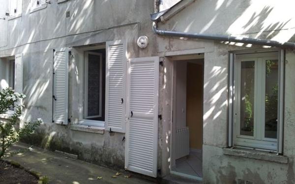 Immeuble à vendre    2 pièces •  Montargis
