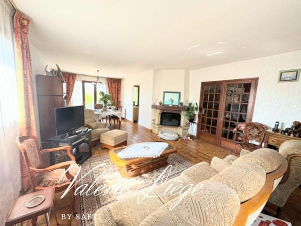 Rare! Maison de plain-pied sur un grand  terrain