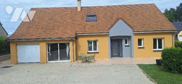 YVRE L'EVEQUE à 2 KMS ENVIRON DU CENTRE BOURG