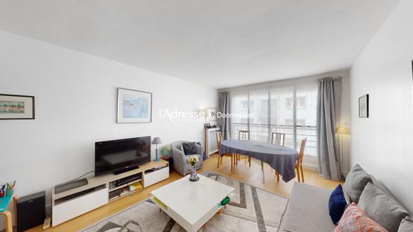 Mairie du 15ème : 4 pièces, 80.3m2 + tersasse de 5.27m