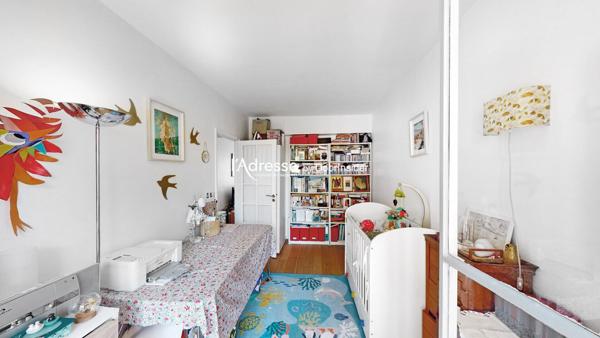 Mairie du 15ème : 4 pièces, 80.3m2 + tersasse de 5.27m