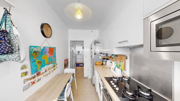 Mairie du 15ème : 4 pièces, 80.3m2 + tersasse de 5.27m