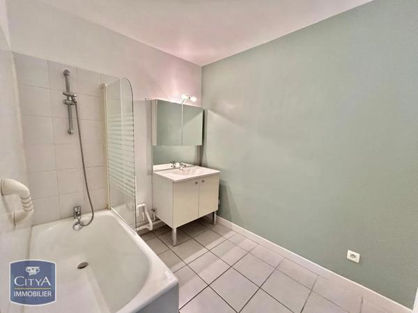 Appartement à louer 2 pièces 32m² Saint-Étienne (42000)