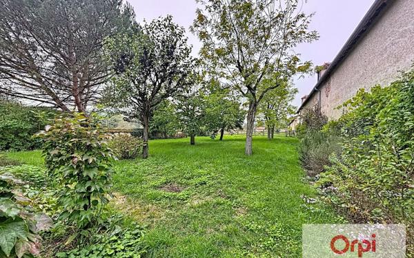 Maison à louer    6 pièces • 295,06 m2 Vallon-en-Sully