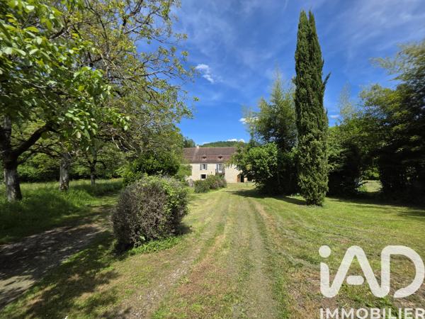 Maison à vendre 10 pièces 230 m² Cornac