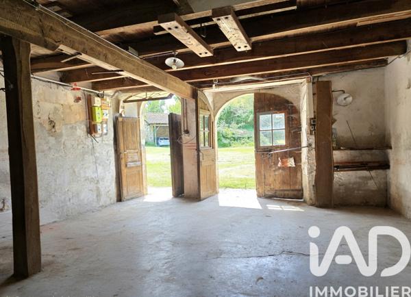 Maison à vendre 10 pièces 230 m² Cornac