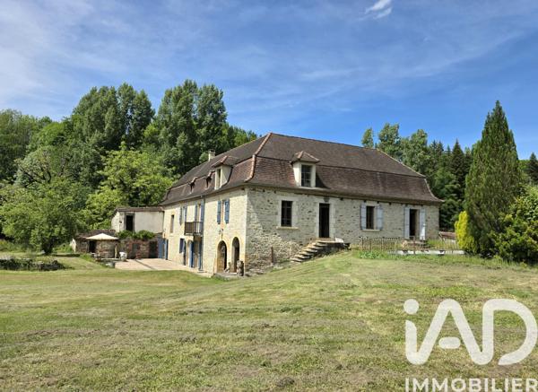 Maison à vendre 10 pièces 230 m² Cornac