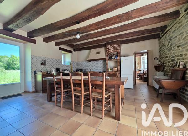 Maison à vendre 10 pièces 230 m² Cornac