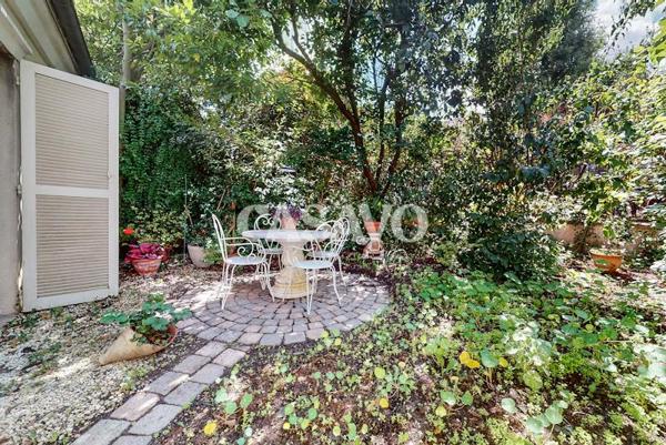 Vente Maison 8 pièces de 210m² - 92500 Rueil-Malmaison