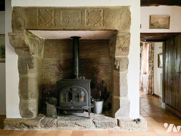 Longère avec parc et étang