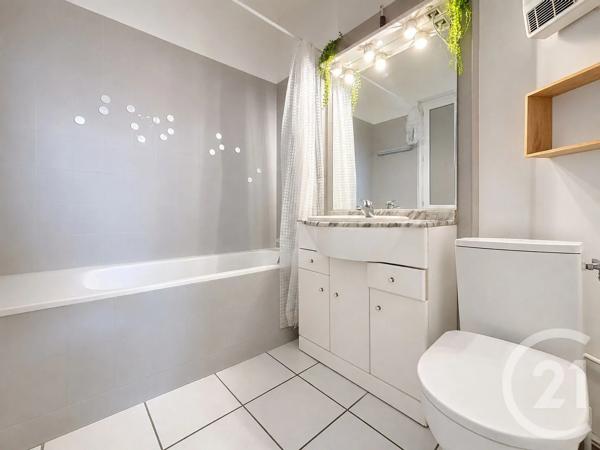 Appartement Ff4 à vendre  4 pièces - 95,68 m 2   MONTPELLIER  - 34