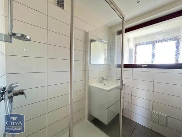 Appartement à louer 3 pièces 75.62m² Montauban (82000)