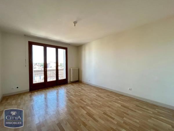 Appartement à louer 3 pièces 75.62m² Montauban (82000)