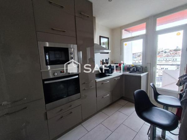 Appartement T3 vendu loué à quelques pas du port