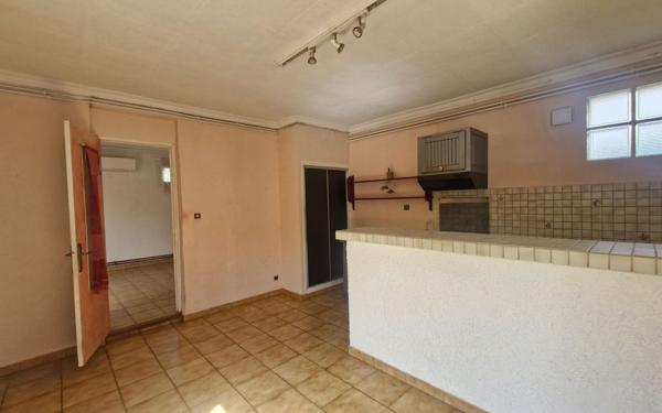 Maison à vendre    4 pièces •  Les Angles