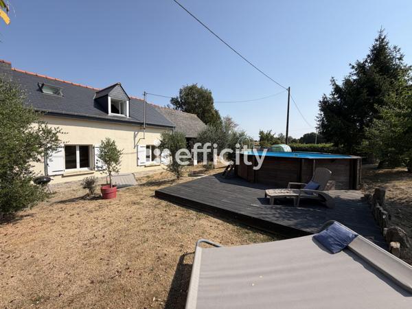 Maison
         8 pièces
        - 160 m² 398 000 € *