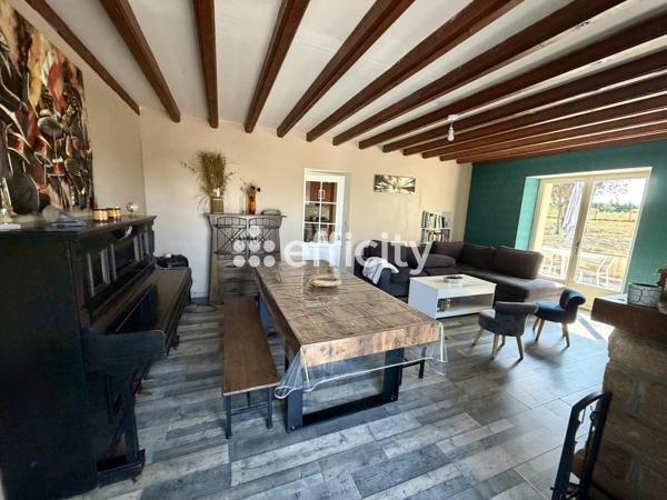 Maison
         8 pièces
        - 160 m² 398 000 € *