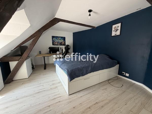 Maison
         8 pièces
        - 160 m² 398 000 € *