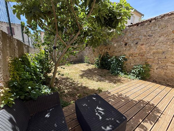 MAISON DE VILLE AVEC JARDIN A CARCASSONNE