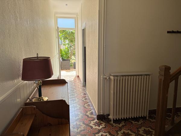 MAISON DE VILLE AVEC JARDIN A CARCASSONNE