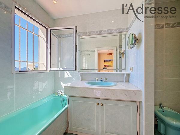 Villa d'exception sur les hauteurs de Mandelieu !