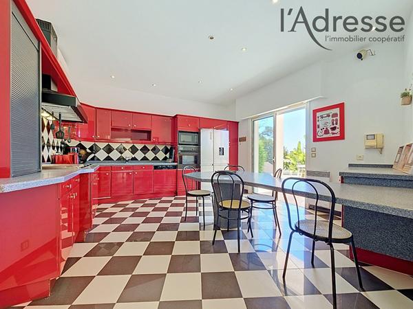 Villa d'exception sur les hauteurs de Mandelieu !