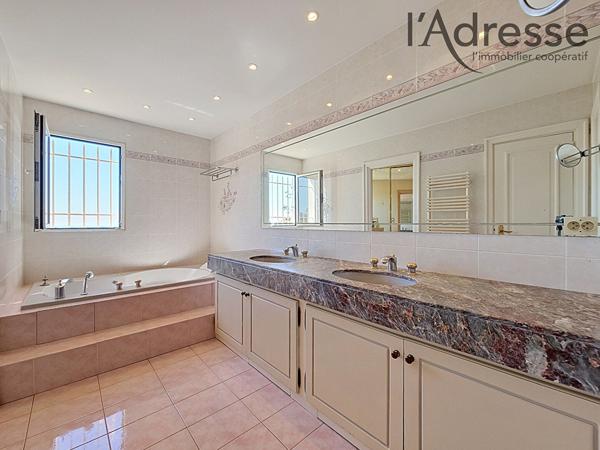 Villa d'exception sur les hauteurs de Mandelieu !