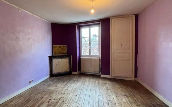 Maison à vendre    5 pièces •  Montmorillon