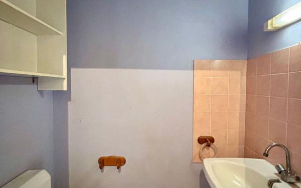 Maison à vendre    5 pièces •  Montmorillon