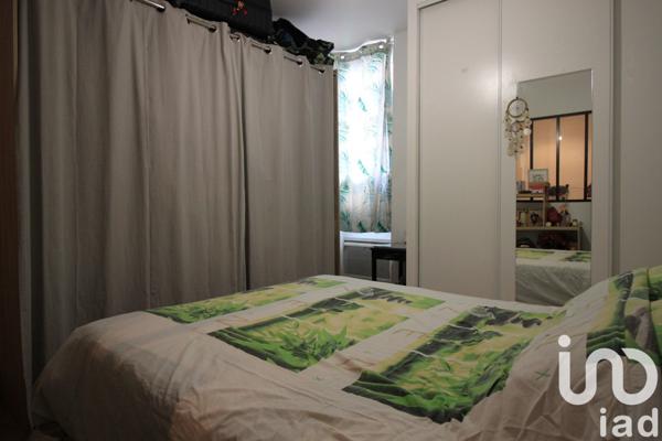 Appartement 3 pièces de 63 m² à Auriol (13390)