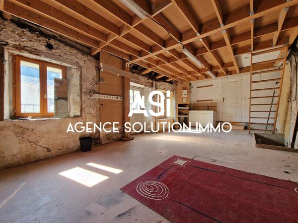 Ensemble Immobilier Maison principale + studio et grands garage - 600m² de terrain