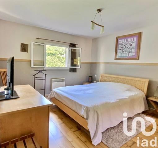 Appartement 4 pièces de 131 m² à Gattières (06510)