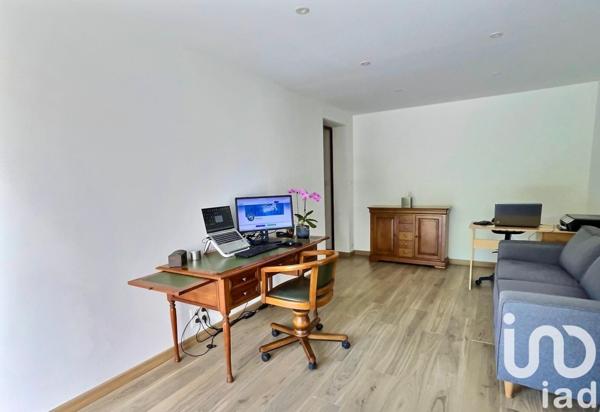 Appartement 4 pièces de 131 m² à Gattières (06510)