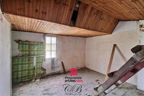 Maison à rénover en pierre - terrain 292 m² - garage - Arles Trinquetaille