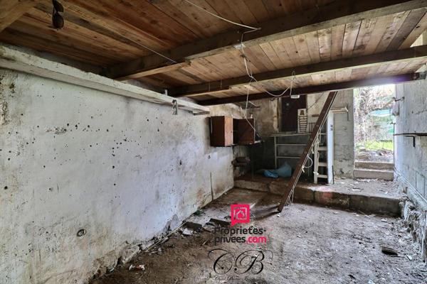 Maison à rénover en pierre - terrain 292 m² - garage - Arles Trinquetaille