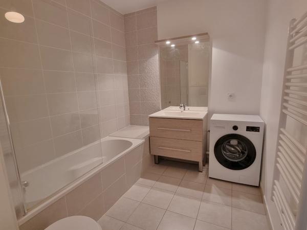 LOCATION 69001 LYON CROIX ROUSSE - APPARTEMENT T1 D'EXCEPTION - MEUBLE - PROCHE TRANSPORTS ET COMMERCES