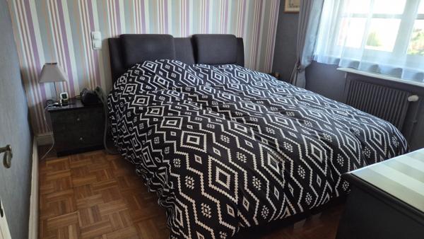 Propriété 330m2 avec piscine intérieure sur 3790m2