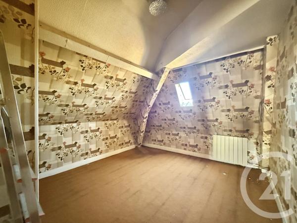 Maison à vendre  5 pièces - 103 m 2   YZEURE  - 03