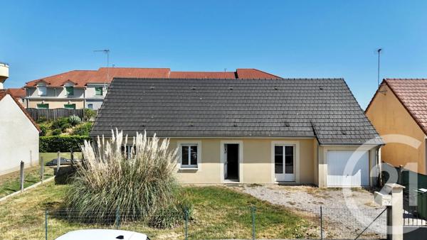 Maison à vendre  5 pièces - 103 m 2   YZEURE  - 03