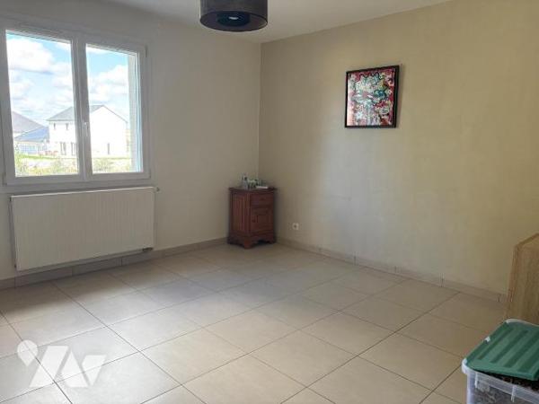 Sur les hauteurs d'Etaples, non loin des commerces.
Venez découvrir cette jolie maison sur sou...
