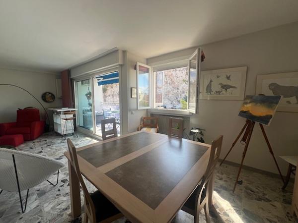 Marseille (13007) VENTE EN EXCLUSIVITÉ APPARTEMENT 78,84 M2 CARREZ TYPE 3/4 TERRASSE RUE DU VALLON DES AUFFES 13007 MARSEILLE