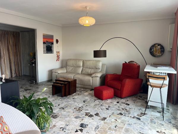 Marseille (13007) VENTE EN EXCLUSIVITÉ APPARTEMENT 78,84 M2 CARREZ TYPE 3/4 TERRASSE RUE DU VALLON DES AUFFES 13007 MARSEILLE