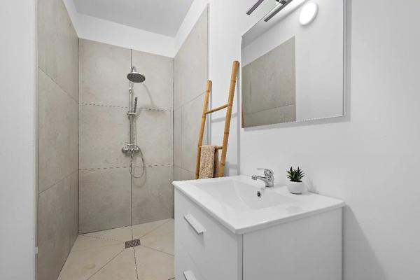 🏡 Maison d’Exception de 297 m² sur 1 906 m² de Terrain – Idéale pour Colocation, Gîte ou Chambres d’Hôtes