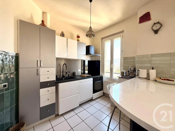 Appartement T3 à vendre  3 pièces - 72,80 m 2   VALENCE  - 26