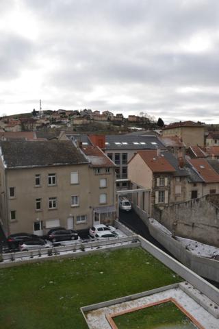 Appartement T3 de 77.10 m² avec ascenseur dans le centre ville d'Yssingeaux