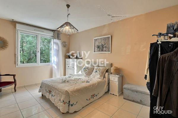 À VENDRE, Maison familiale de 203 m² avec studio indépendant, Terrain de 817 m², Bron (69500)