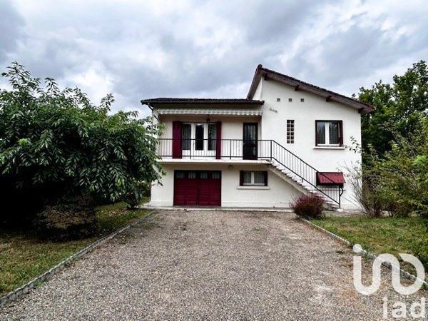 Maison traditionnelle 4 pièces de 82 m² à Bretagne-de-Marsan (40280)