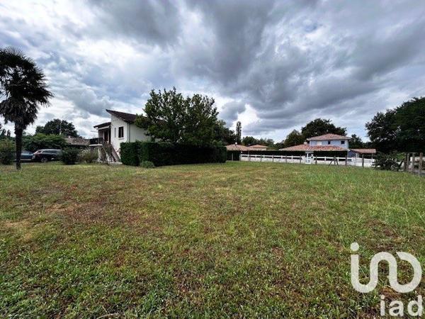 Maison traditionnelle 4 pièces de 82 m² à Bretagne-de-Marsan (40280)