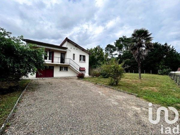Maison traditionnelle 4 pièces de 82 m² à Bretagne-de-Marsan (40280)