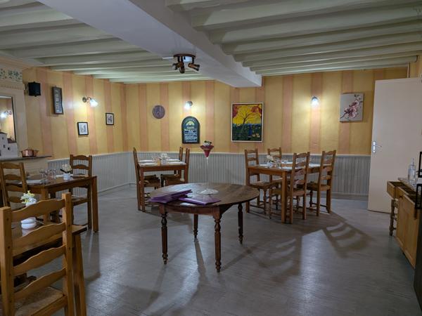 À vendre - Commerce situé à Richelieu (37120)